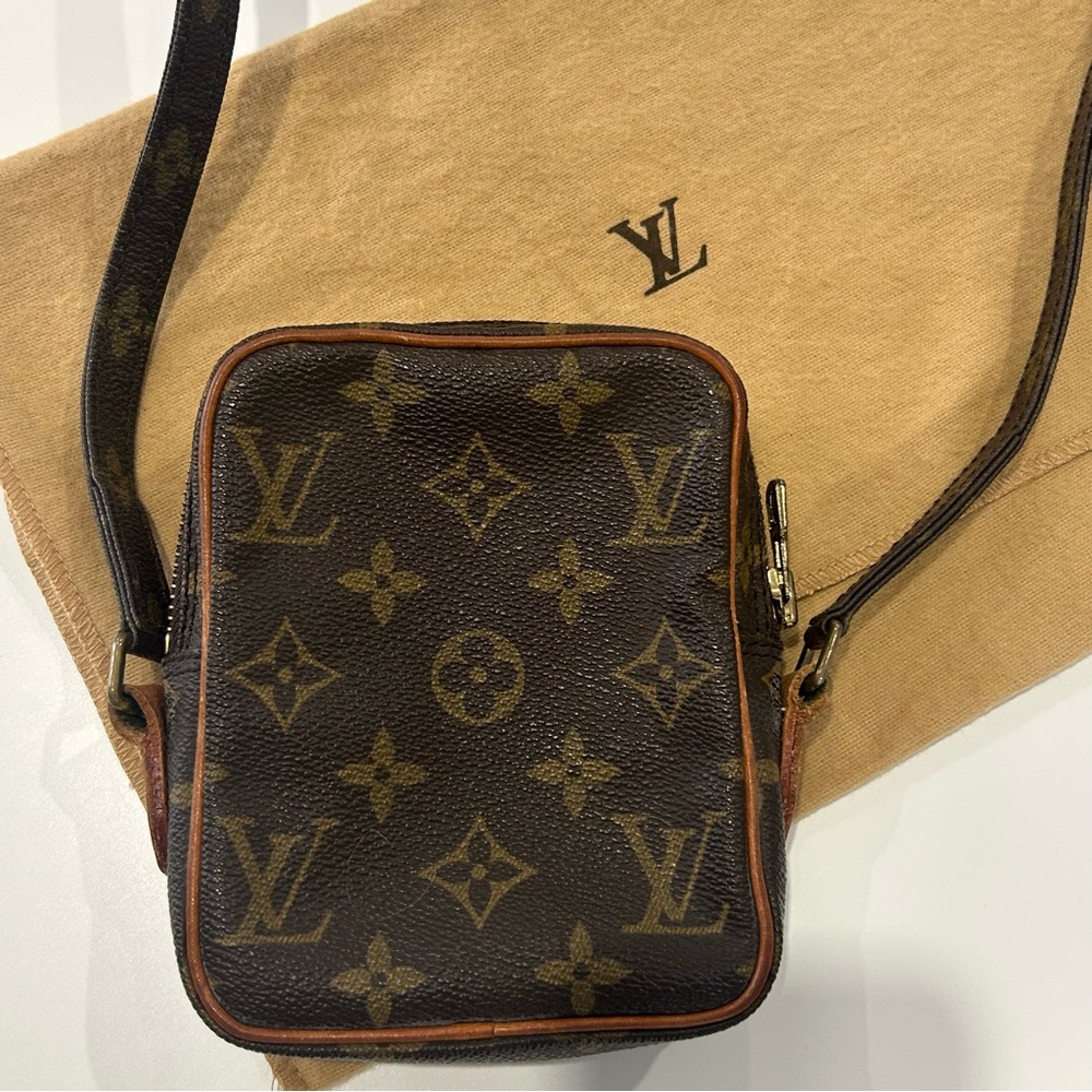 Louis Vuitton Mini Danube - Picture 2 of 14